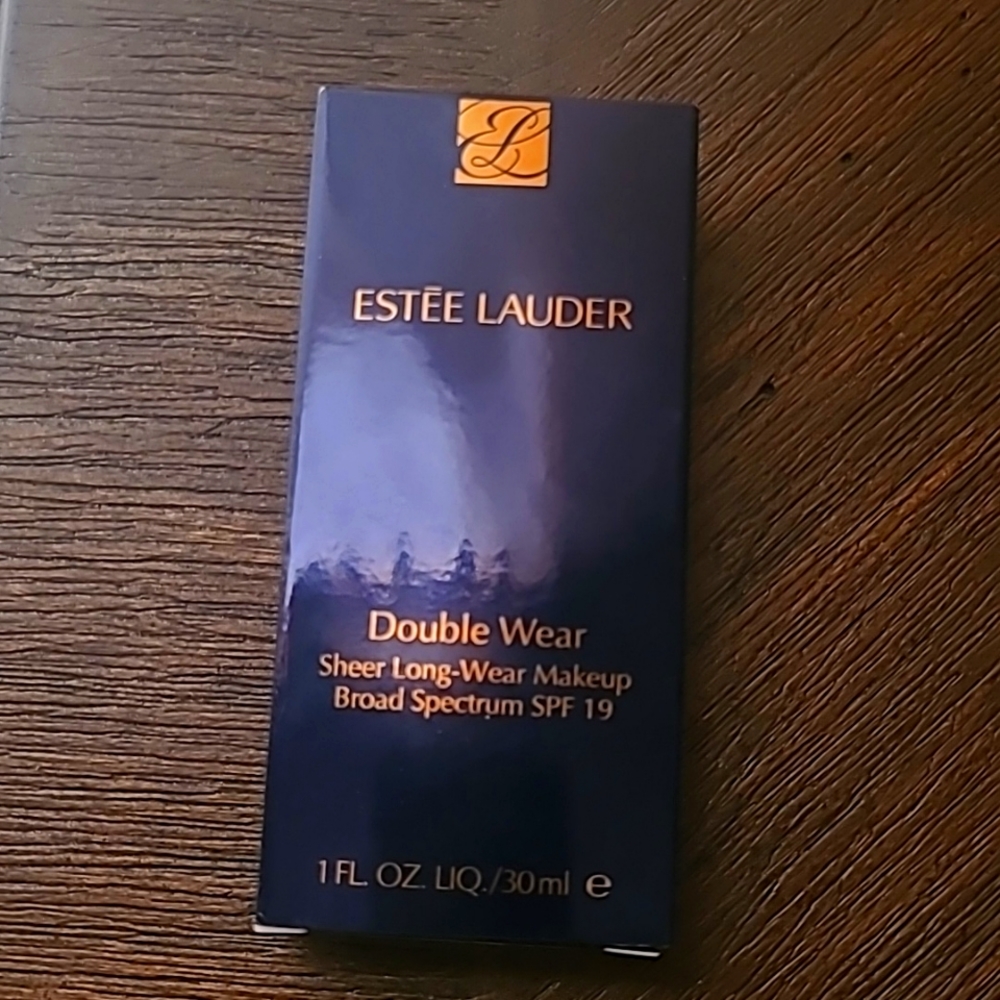 ESTEE LAUDER double wear